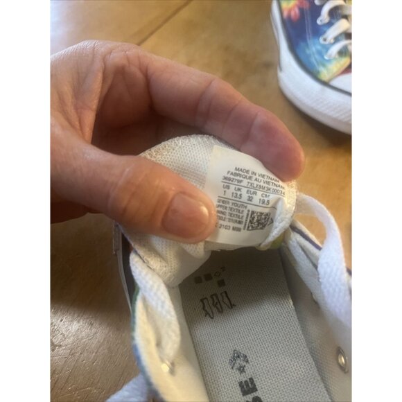 Youth Converse All-Stars Tie Dye Low Top Size 1 Sneaker Shoes - Picture 11 of 11